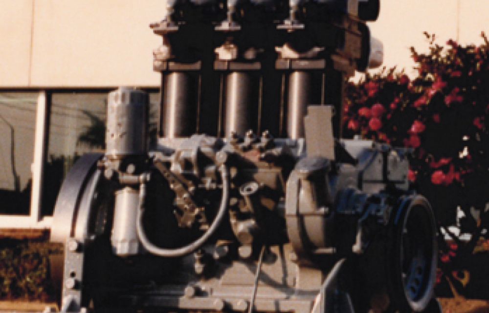 Kyocera’s three-cylinder, uncooled, all-ceramic engine installed in an Isuzu Gemini