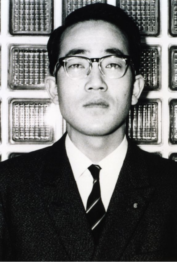 Inamori at the time he became president (1966)