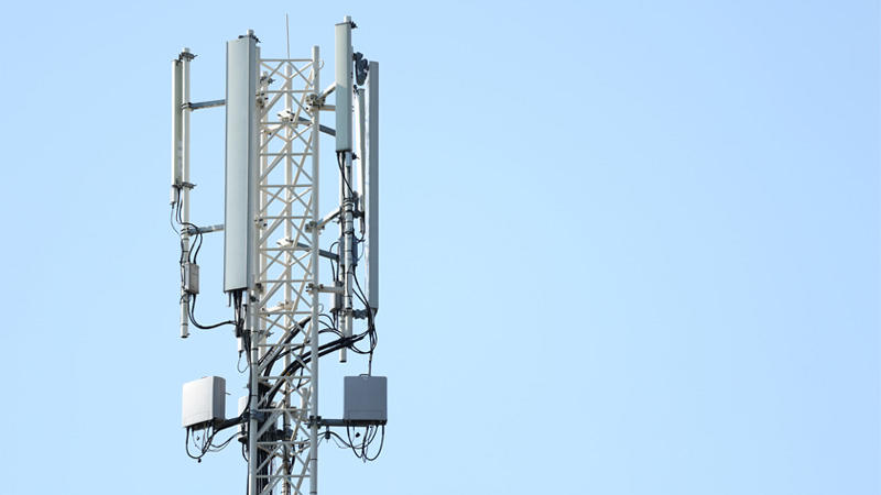 Power Amplifiers for Mobile Base Stations