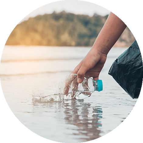 Picking up waste floating in the sea